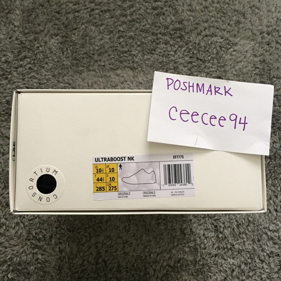 SOLD! NWT  Adidas Ultra Boost Nice Kicks Woodstock - Picture 8 of 8